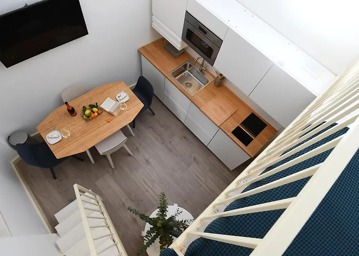 Apartment Dome And Beyond *